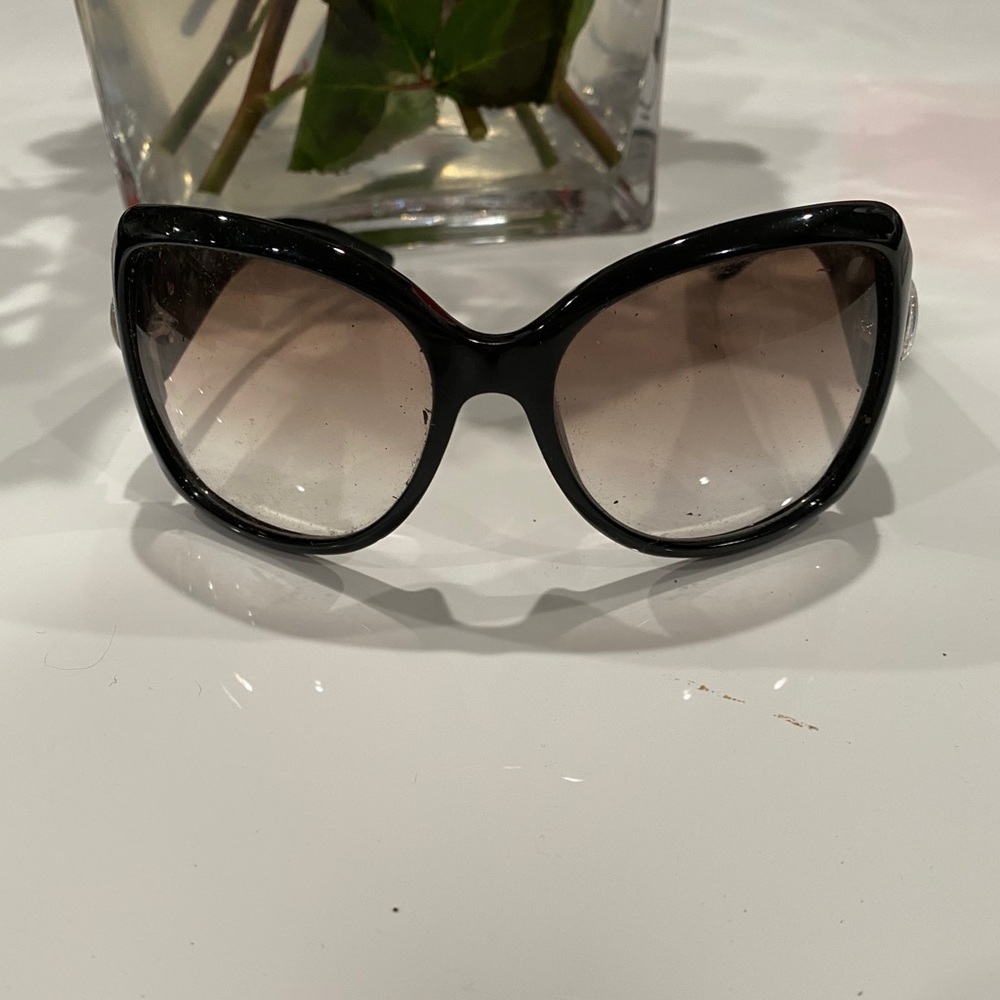 Gucci Sunglasses - 2000s style